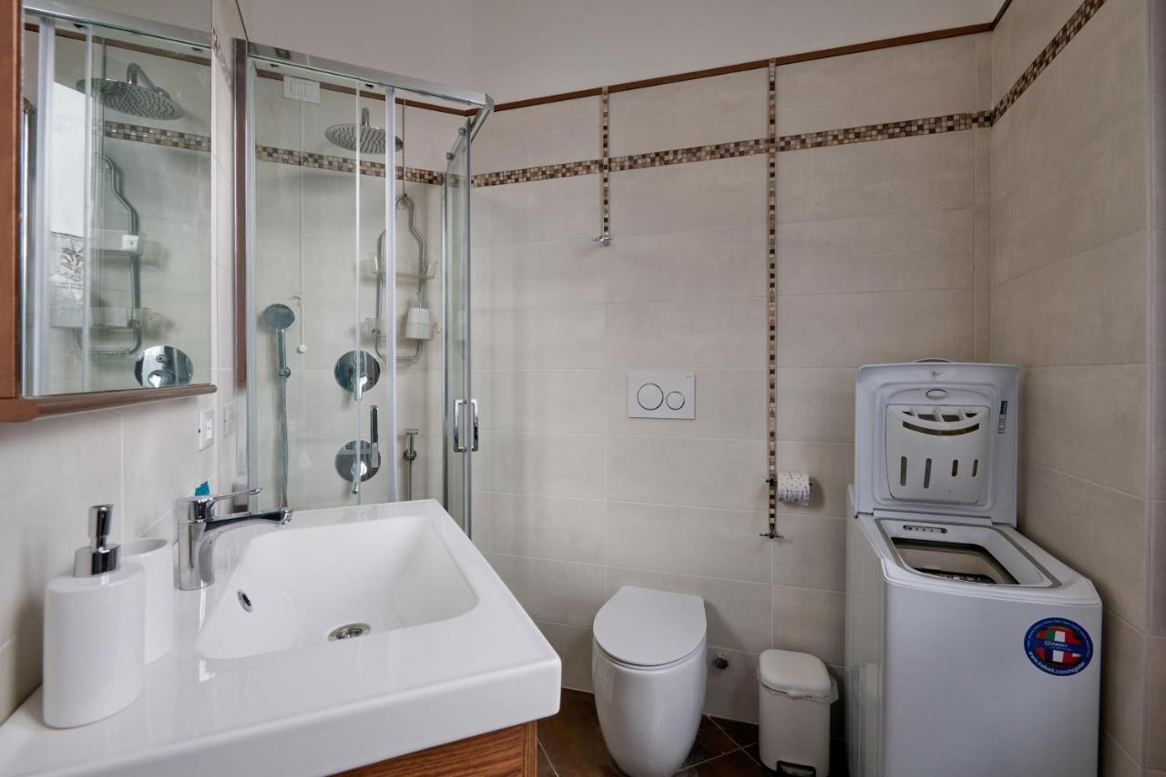 Artist Nadia'S Apartment In Porta Vercellina ميلان المظهر الخارجي الصورة